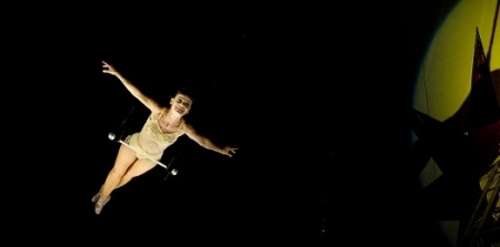 La trapecista Graziella Galán recibirá el premio Peregrino de la Alegría en Santander