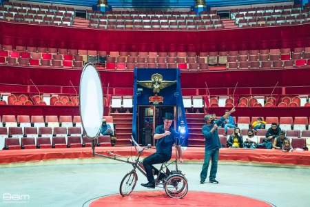 El ilusionista Sergi Buka, por primera vez en el Cirque d’Hiver de París